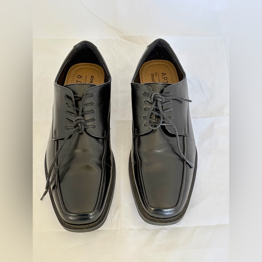 Apt 9 Men’s Dress Shoes Size 8 Medium